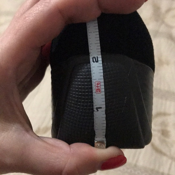 NATURALIZER SHOES - Picture 6 of 6